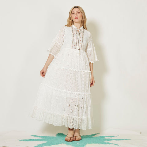 Ilga balta, bohemiško stiliaus suknelė